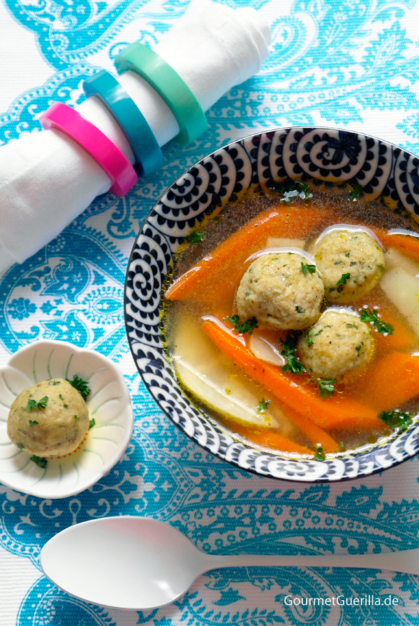 Matzo Ball Soup aka Mazze-Klosssuppe #rezept #gourmetguerilla