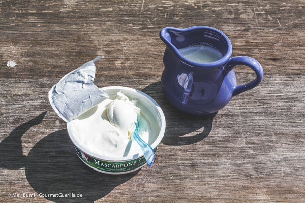 Mascarpone für Gretas umwerfendes Rhabarber-Tiramisu mit Eierlikör | GourmetGuerilla.de