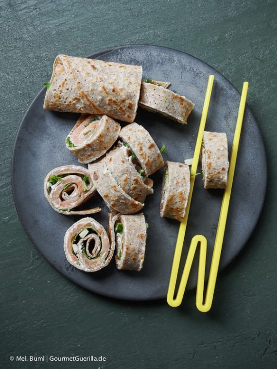 Pikanter Buchweizen- Crepe mit Lachs, Rucola &amp; Parmesan - toll als Wrap ...