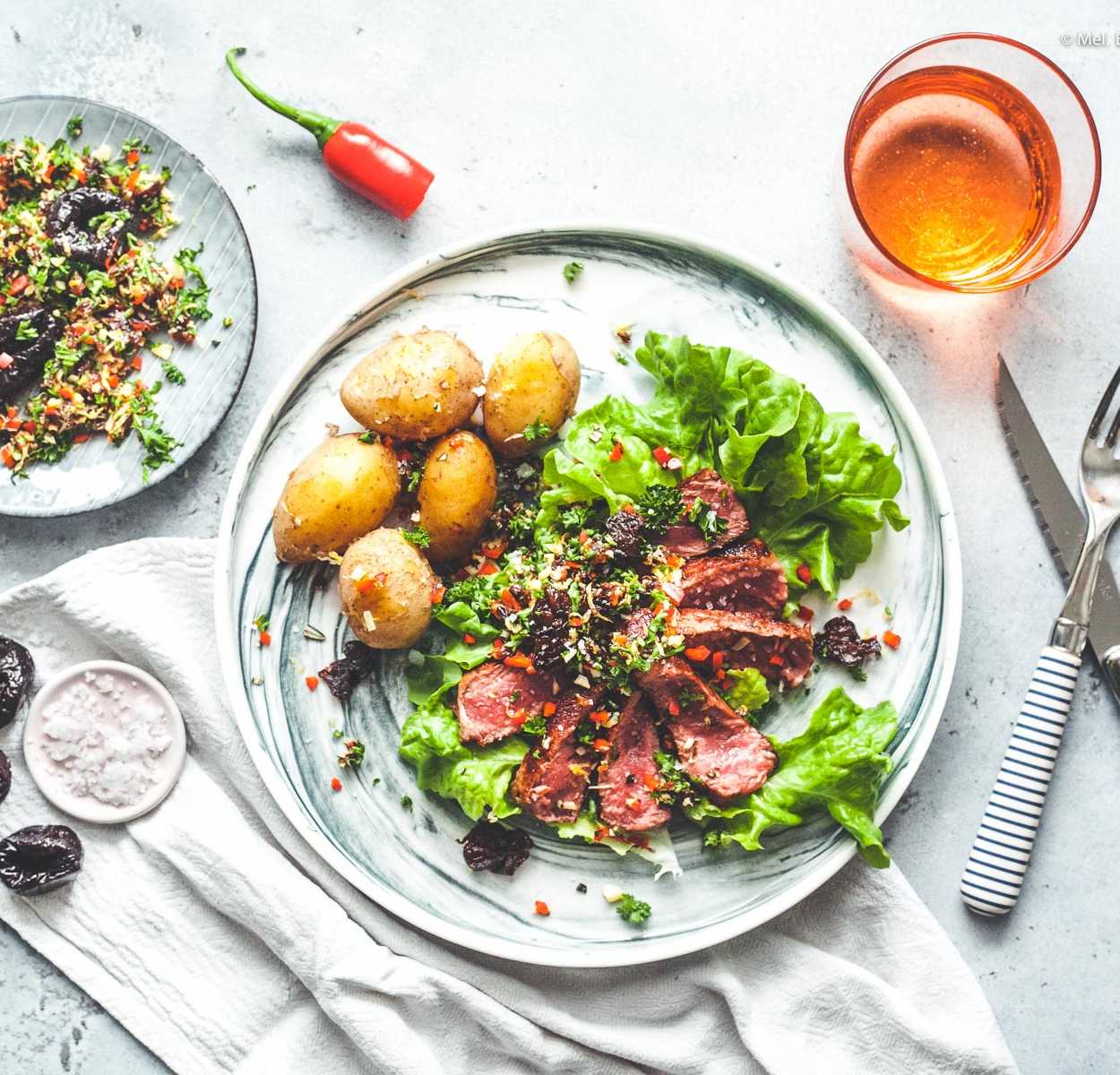 Taglliata mit Pflaumen-Rosmarin-Gremolata | GourmetGuerilla.de