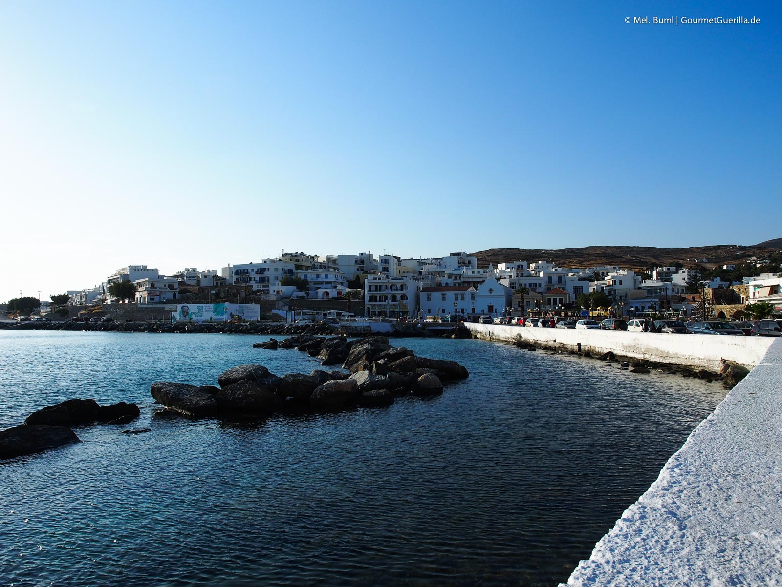 Hafen und Hora Reisebericht Tinos Foodpath griechische Insel Kykladen Griechenland | GourmetGuerilla.de